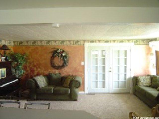 395 W 740 S, Bountiful, UT 84010 — photo 2