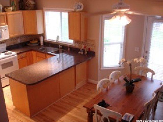 389 S 1050 E, Layton, UT 84041 — photo 4