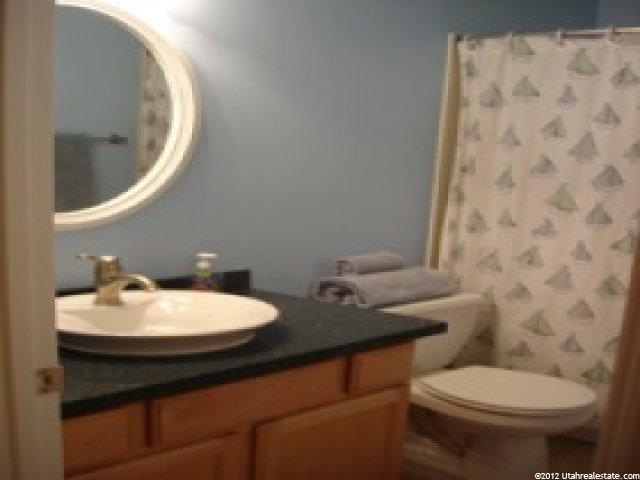 389 S 1050 E, Layton, UT 84041 — photo 5