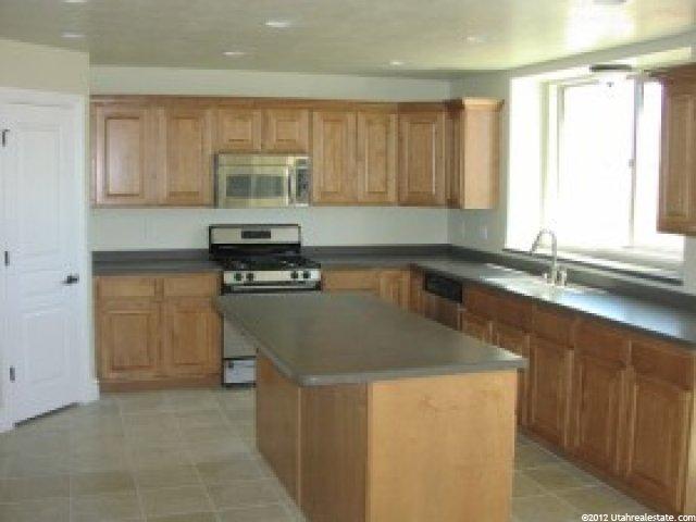 860 N 3550 W, Layton, UT 84041 — photo 3