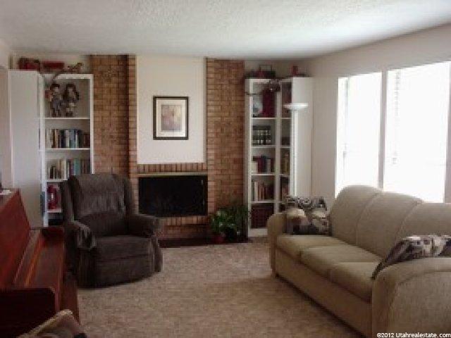 4772 Oxford Dr, Ogden, UT 84403 — photo 2