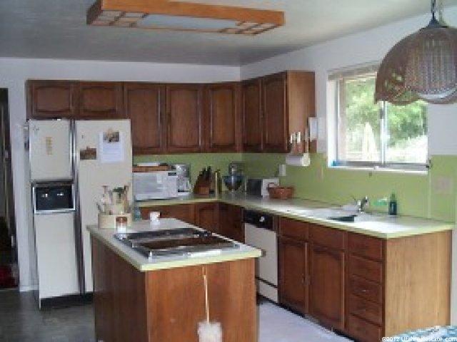 2542 E Oak Forest Dr, Layton, UT 84040 — photo 2