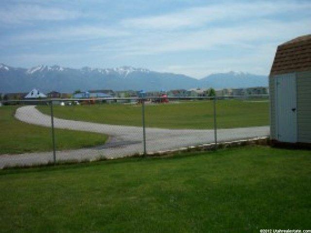 1452 N 2725 W, Layton, UT 84041 — photo 4