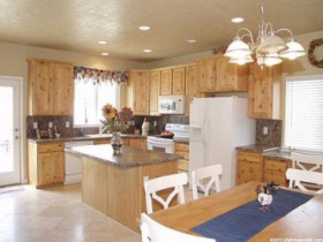 448 Brewster Dr, Draper, UT 84020 — photo 3