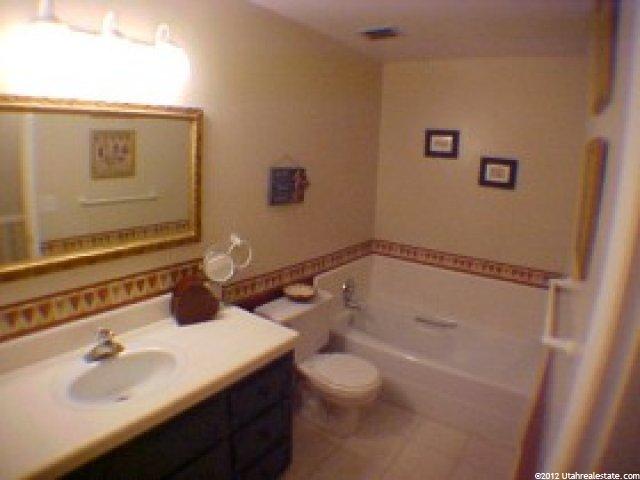 2125 S Elaine Dr, Bountiful, UT 84010 — photo 8