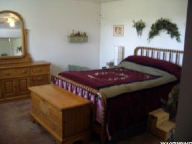 1065 Sharron Ct, Ogden, UT 84404 — photo 2