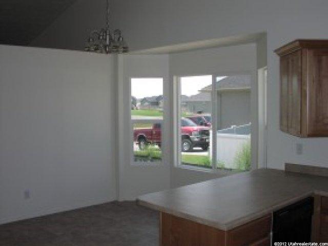 2416 W 2650 N, Clinton, UT 84015 — photo 5