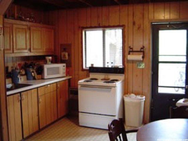 326 Ashley Dr, Oakley, UT 84055 — photo 2