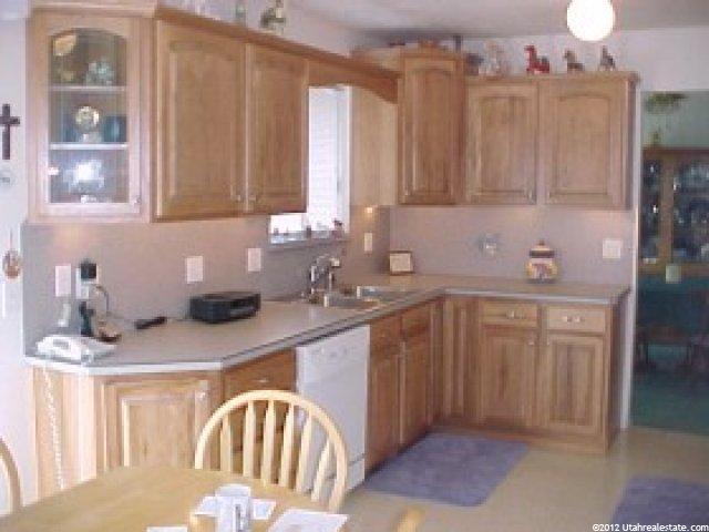 3070 N 2350 E, Layton, UT 84040 — photo 4