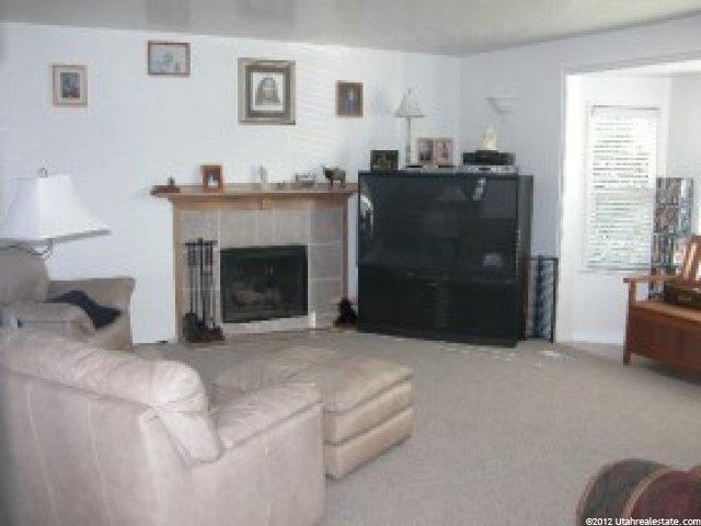 1701 E Hillsboro Dr, Layton, UT 84040 — photo 3