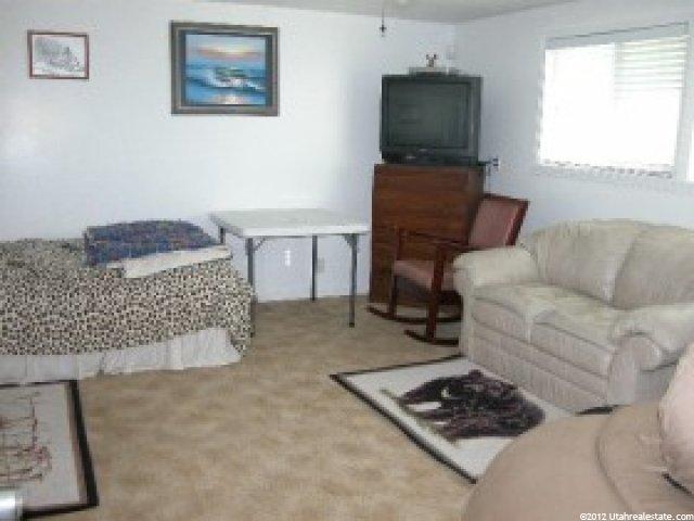 1701 E Hillsboro Dr, Layton, UT 84040 — photo 6
