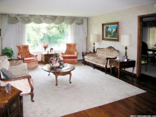 1518 Forest Green Dr, Ogden, UT 84403 — photo 2