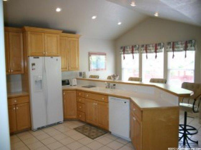 229 Sterling Dr, Bountiful, UT 84010 — photo 3