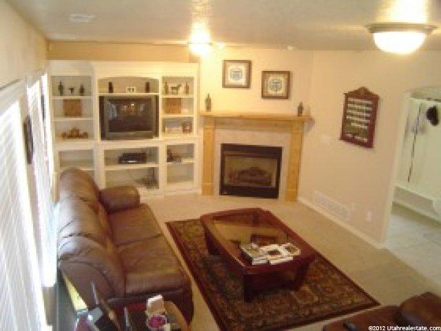 587 E 2100 S, Clearfield, UT 84015 — photo 2