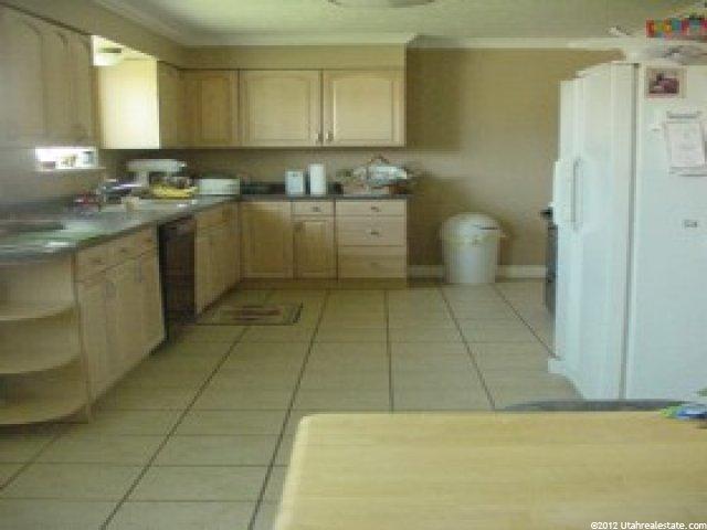 225 S 300 E, Grace, ID 83241 — photo 5