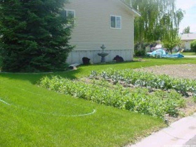 225 S 300 E, Grace, ID 83241 — photo 8