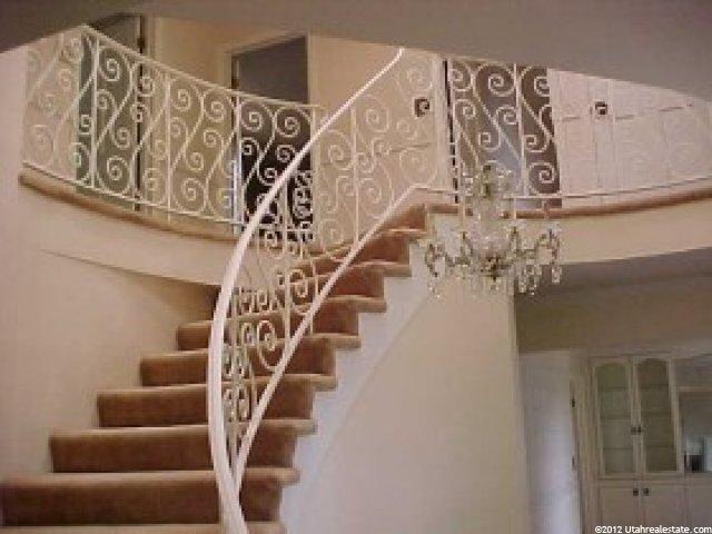 913 Sunset Dr, Bountiful, UT 84010 — photo 3