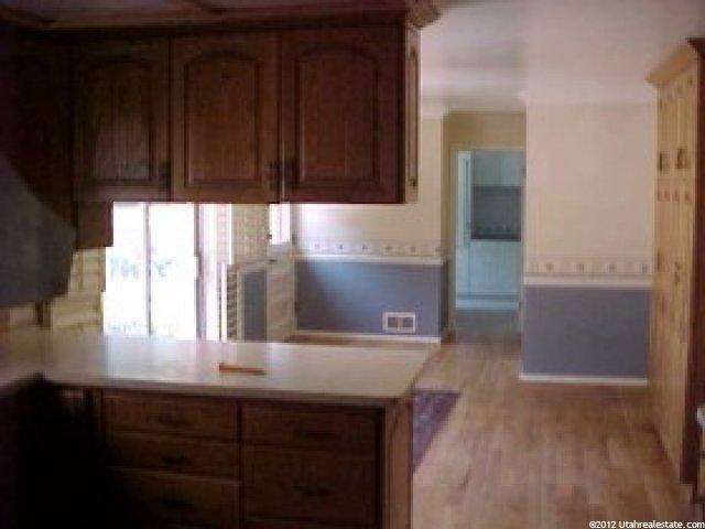 913 Sunset Dr, Bountiful, UT 84010 — photo 8