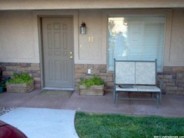 275 S 2450 E #11, St. George, UT 84790 — photo 2