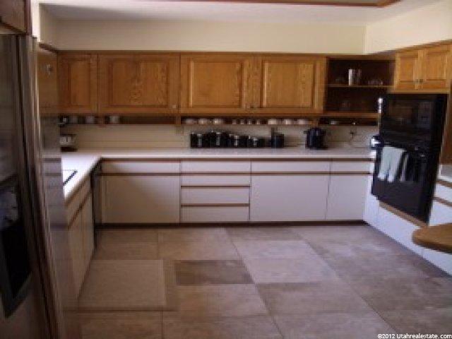 9705 Ruskin Cir, Sandy, UT 84092 — photo 2