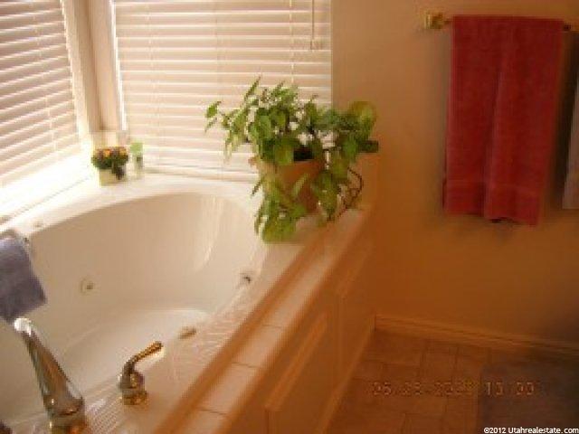 88 E 1770 N, Layton, UT 84041 — photo 6