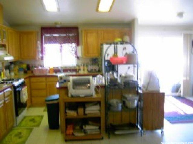 653 E Main St E, Grantsville, UT 84029 — photo 3