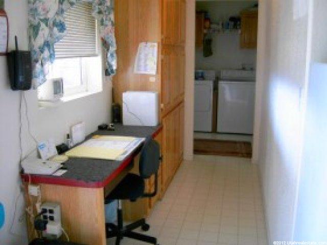 653 E Main St E, Grantsville, UT 84029 — photo 6