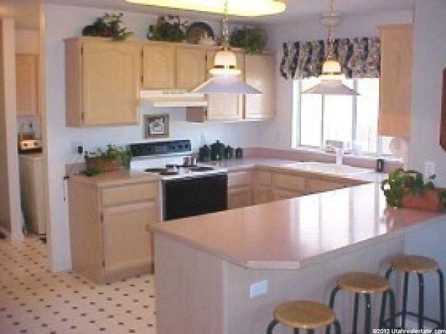 7944 S Pinewood Dr E, Sandy, UT 84094 — photo 4