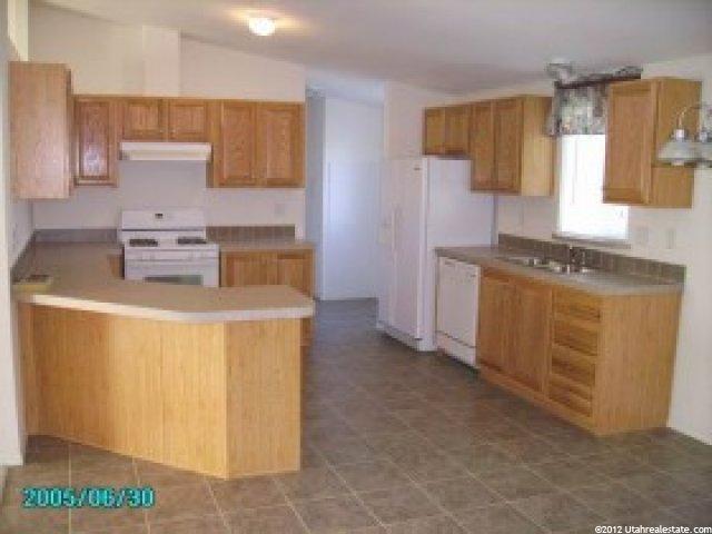 262 S 350 W, Mona, UT 84645 — photo 2