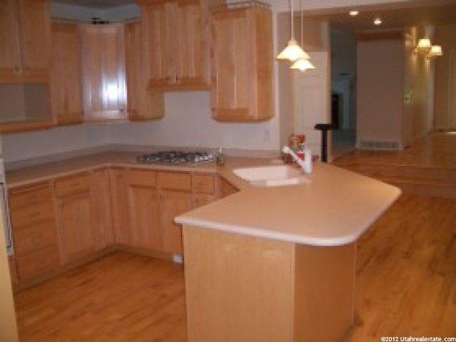 860 N Main St, Centerville, UT 84014 — photo 4