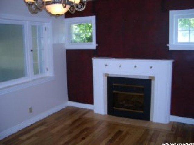 860 N Main St, Centerville, UT 84014 — photo 3