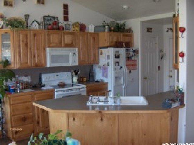 2563 W 3900 S, Roy, UT 84067 — photo 2