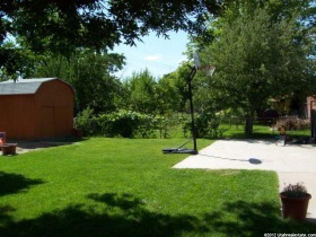 9876 Sunflower Ln, Sandy, UT 84094 — photo 4
