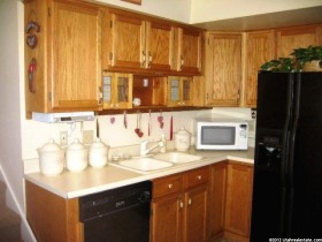 34 E Bonneville Dr, Bountiful, UT 84010 — photo 3