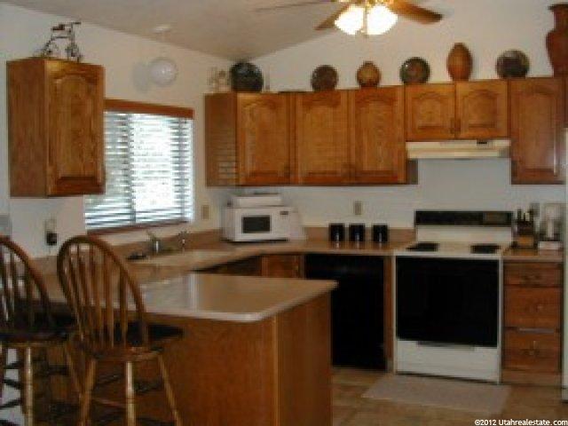 1197 W 1750 N, Clinton, UT 84015 — photo 2