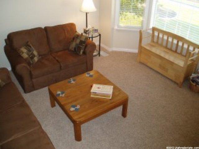 641 W Willow Bend Dr, Centerville, UT 84014 — photo 2