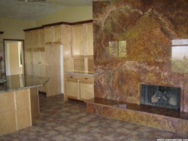 874 E Devon Dr S, Bountiful, UT 84010 — photo 3
