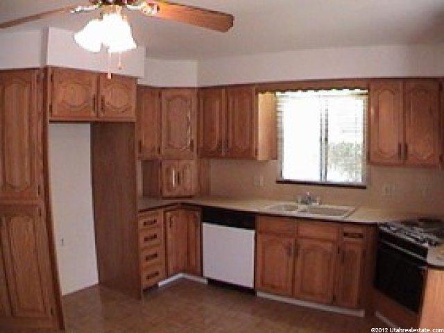2145 E 4500 S, Holladay, UT 84117 — photo 4