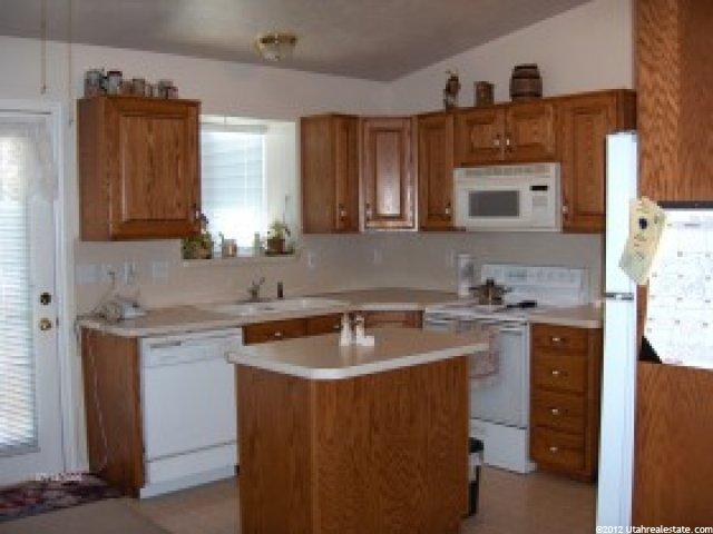 1130 S 2100 W, Syracuse, UT 84075 — photo 2