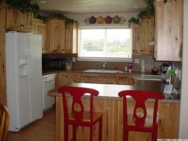 517 S 750 E, River Heights, UT 84321 — photo 2