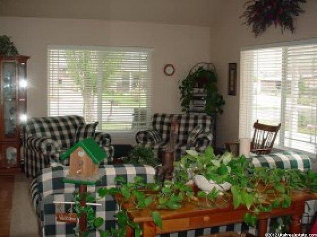 517 S 750 E, River Heights, UT 84321 — photo 3