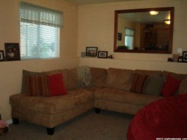 634 N 1300 W, Clinton, UT 84015 — photo 4