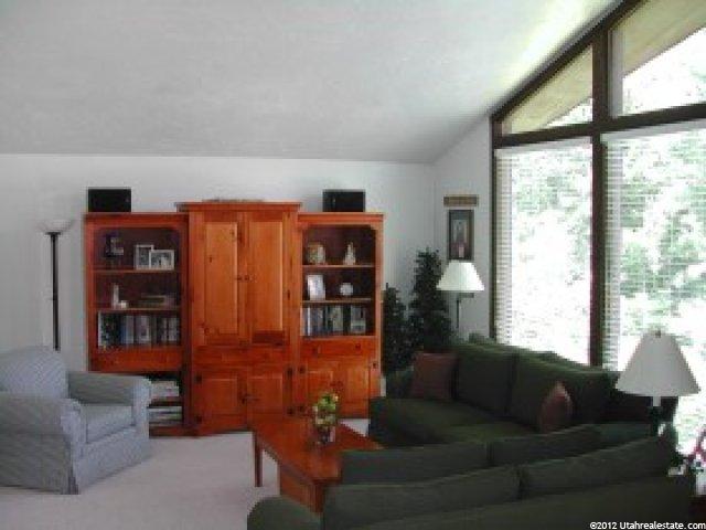 9788 Sitzmark Dr, Sandy, UT 84092 — photo 2