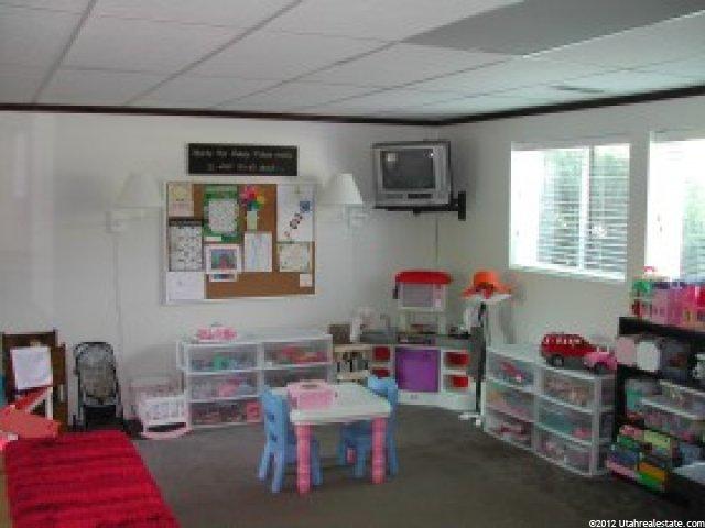 9788 Sitzmark Dr, Sandy, UT 84092 — photo 7