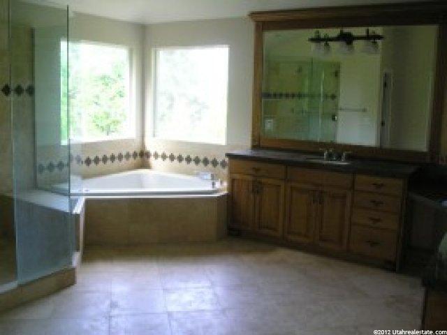 4314 S 2300 E, Holladay, UT 84124 — photo 4