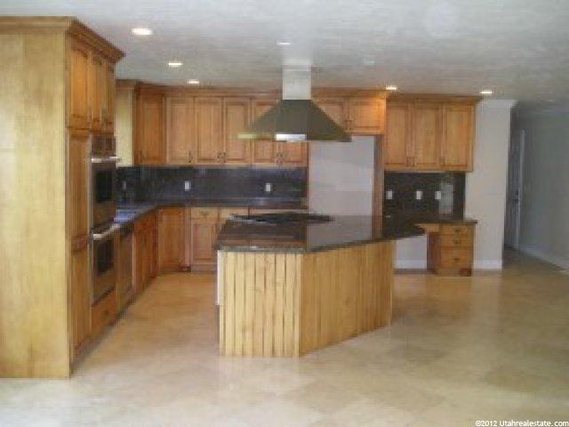 4314 S 2300 E, Holladay, UT 84124 — photo 7