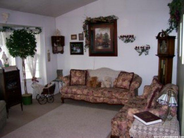 709 W 1960 N, Clinton, UT 84015 — photo 2