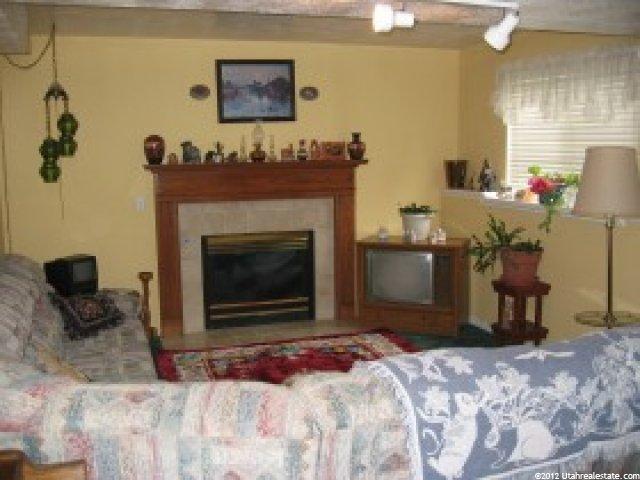 383 W Williams Ln, Centerville, UT 84014 — photo 4