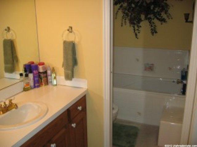 383 W Williams Ln, Centerville, UT 84014 — photo 6