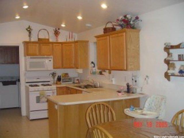 220 N 800 W, Hyrum, UT 84319 — photo 2